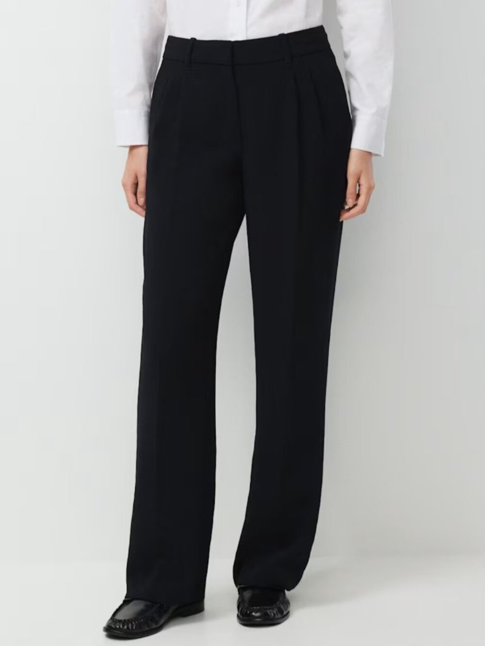 NWT Aritzia EFFORTLESS LO-RISE Crepette Pants BLACK